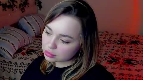 Snapshot of hot_moon_666 chatting on June 25, 2026, 7:18 pm Moon online show from June 25, 2026, 7:18 pm