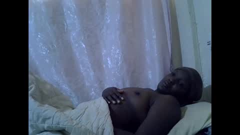 RAYLAH online show from February 15, 2026, 9:19 am