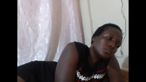 Snapshot of hot_raylah chatting on March 5, 2026, 5:31 pm RAYLAH online show from March 5, 2026, 5:31 pm