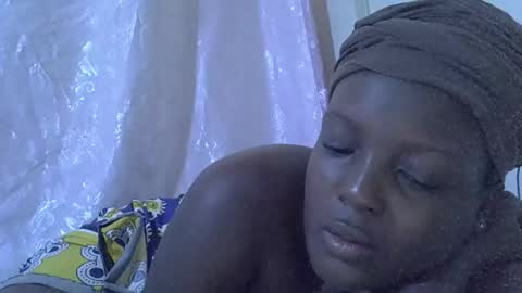 Snapshot of hot_raylah chatting on April 5, 2026, 5:48 am RAYLAH online show from April 5, 2026, 5:48 am