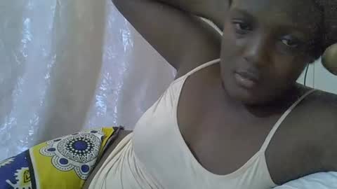 Snapshot of hot_raylah chatting on April 11, 2026, 8:29 am RAYLAH online show from April 11, 2026, 8:29 am