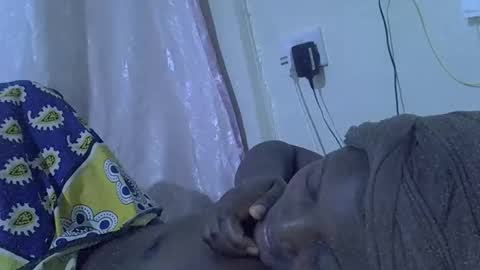 Snapshot of hot_raylah chatting on April 15, 2026, 7:58 pm RAYLAH online show from April 15, 2026, 7:58 pm