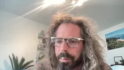 letmedoo2 online show from December 6, 2024, 9:10 am