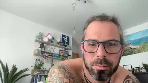 letmedoo2 online show from December 23, 2024, 12:30 pm