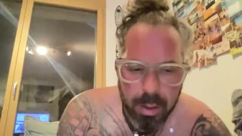 letmedoo2 online show from October 13, 2025, 5:13 pm