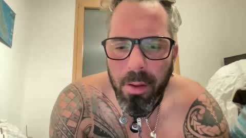 letmedoo2 online show from December 22, 2025, 9:23 pm