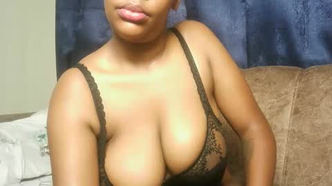 Amanda online show from May 25, 2026, 1:11 am