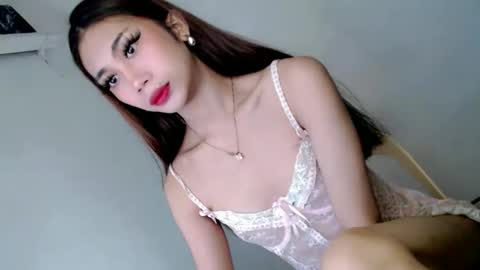 hotasian2345 online show from February 10, 2026, 9:57 am