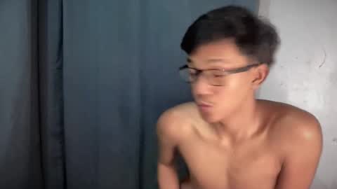 hotasian_jerome online show from March 4, 2026, 2:45 pm