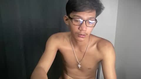 hotasian_jerome online show from March 7, 2026, 4:42 am