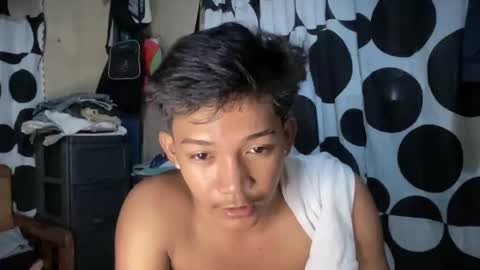 hotasian_jerome online show from May 22, 2026, 4:45 pm