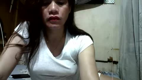 Snapshot of hotasian_pinayx chatting on September 21, 2025, 12:29 pm hotasian_pinayx online show from September 21, 2025, 12:29 pm