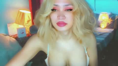 Snapshot of hotbabe_tanya chatting on March 3, 2025, 12:48 am T A N Y A online show from March 3, 2025, 12:48 am