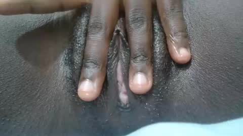 hotbabeboo online show from February 12, 2026, 6:52 am