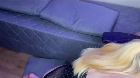 hotbabycouple_ online show from May 11, 2026, 4:29 am