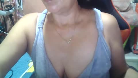 hotbetty_45 online show from February 22, 2025, 9:56 am