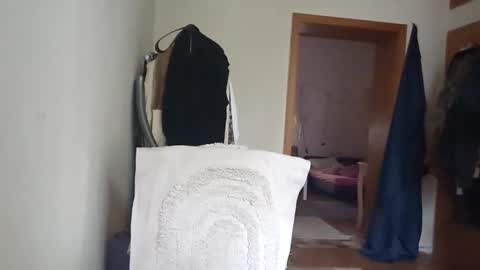 Betty Bellucci online show from November 1, 2025, 1:35 pm