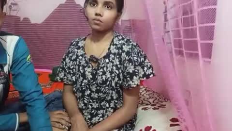 Hotcapolx online show from December 4, 2025, 3:32 pm