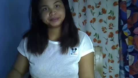 hotcelici online show from October 2, 2025, 5:25 am