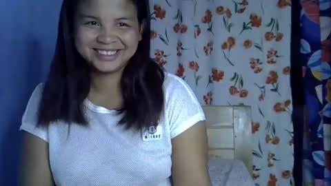 hotcelici online show from October 3, 2025, 7:05 am