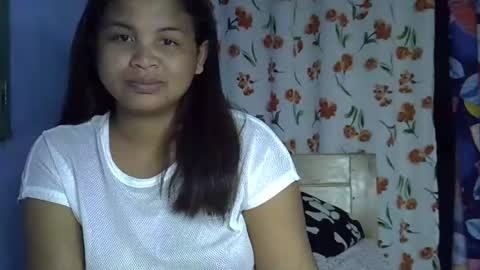 hotcelici online show from October 8, 2025, 6:38 pm