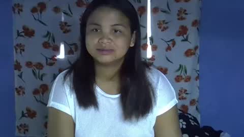 hotcelici online show from October 27, 2025, 5:33 am