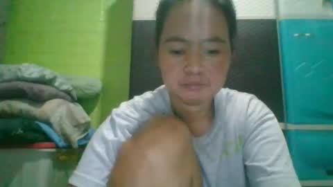 hotchicks4uxx online show from February 5, 2025, 10:44 pm