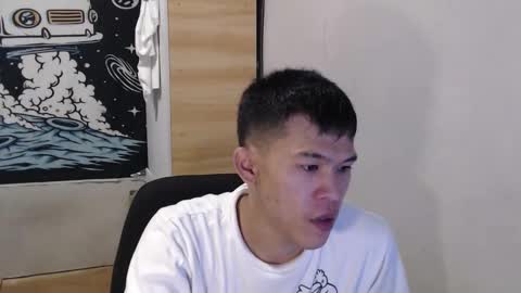 hotcuteasianxx online show from December 22, 2025, 11:40 am