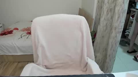 KRISS LUNA online show from June 11, 2026, 9:57 pm
