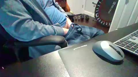 Snapshot of hotdog1124 chatting on February 16, 2026, 12:34 pm hotdog1124 online show from February 16, 2026, 12:34 pm