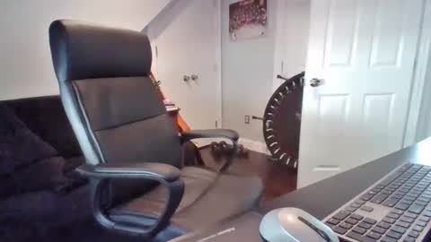 Snapshot of hotdog1124 chatting on February 27, 2026, 12:49 pm hotdog1124 online show from February 27, 2026, 12:49 pm