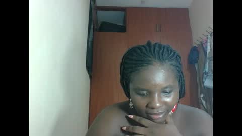 Snapshot of hotebbbyy chatting on April 7, 2026, 6:19 pm EBBY online show from April 7, 2026, 6:19 pm