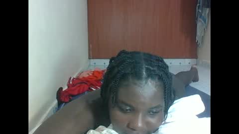 Snapshot of hotebbbyy chatting on May 7, 2026, 5:35 am EBBY online show from May 7, 2026, 5:35 am