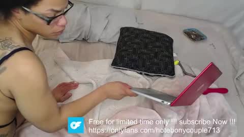 Snapshot of hotebonycouple713 chatting on January 17, 2025, 3:12 am Sasha Daniel online show from January 17, 2025, 3:12 am