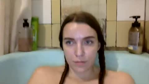 Snapshot of hoteffy chatting on January 19, 2025, 11:43 pm effy online show from January 19, 2025, 11:43 pm