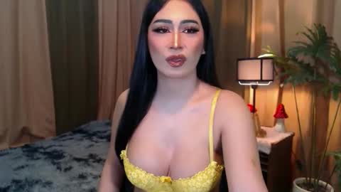 EVA online show from October 4, 2025, 1:14 am