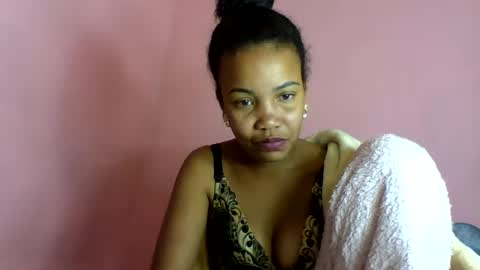 hotfelicia online show from July 20, 2026, 5:44 am