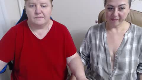 Snapshot of hotfiremommy chatting on October 9, 2025, 7:56 pm LimonkaFire online show from October 9, 2025, 7:56 pm