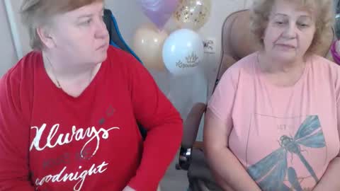 Snapshot of hotfiremommy chatting on October 20, 2025, 7:42 am LimonkaFire online show from October 20, 2025, 7:42 am