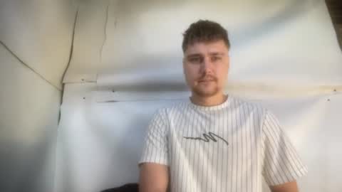 Snapshot of hotgentleman_3003 chatting on July 28, 2026, 8:10 am William online show from July 28, 2026, 8:10 am
