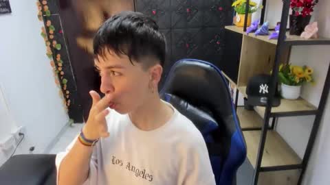 hannah online show from April 15, 2026, 2:40 am