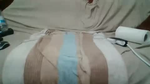 hothot1505 online show from October 18, 2025, 12:02 am