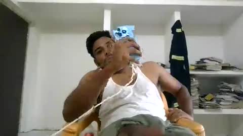 Snapshot of hothunkman352176 chatting on July 10, 2026, 3:44 am hothunkman352176 online show from July 10, 2026, 3:44 am