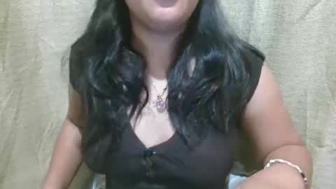 hotiemorenagurl18 online show from September 19, 2025, 5:31 am