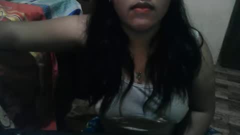 hotiemorenagurl18 online show from September 23, 2025, 2:42 pm