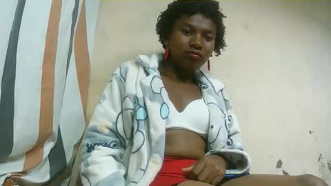 veronique online show from October 11, 2025, 6:39 pm