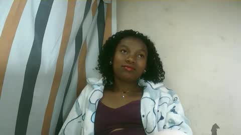 veronique online show from October 12, 2025, 6:51 pm