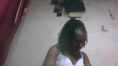 veronique online show from October 25, 2025, 9:50 am