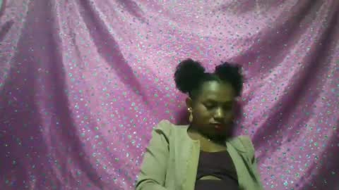 veronique online show from October 31, 2025, 2:51 pm