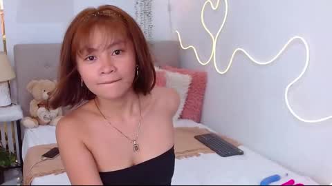 Snapshot of hotina_ chatting on September 25, 2025, 9:13 am tina online show from September 25, 2025, 9:13 am